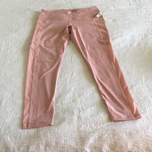 Workout leggings. Tights.